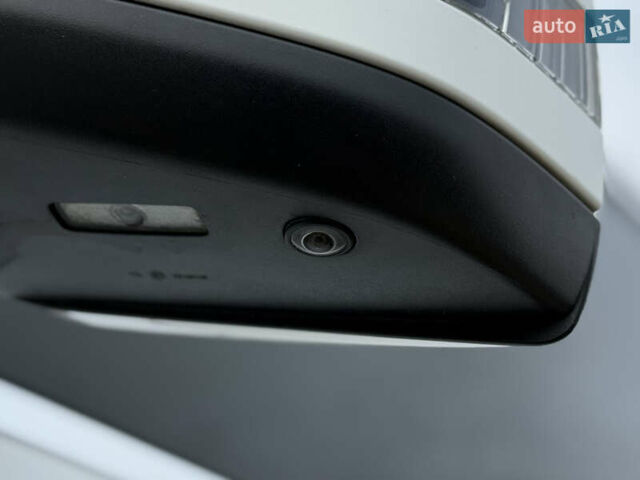 Белый Мерседес GLE-Class Coupe, объемом двигателя 3 л и пробегом 91 тыс. км за 44000 $, фото 38 на Automoto.ua