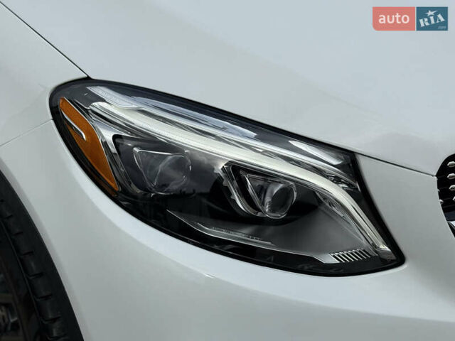 Белый Мерседес GLE-Class Coupe, объемом двигателя 3 л и пробегом 91 тыс. км за 44000 $, фото 20 на Automoto.ua