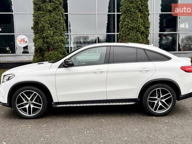 Белый Мерседес GLE-Class Coupe, объемом двигателя 2.99 л и пробегом 84 тыс. км за 47999 $, фото 12 на Automoto.ua