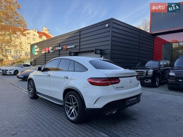 Білий Мерседес GLE-Class Coupe, об'ємом двигуна 3 л та пробігом 68 тис. км за 47900 $, фото 4 на Automoto.ua