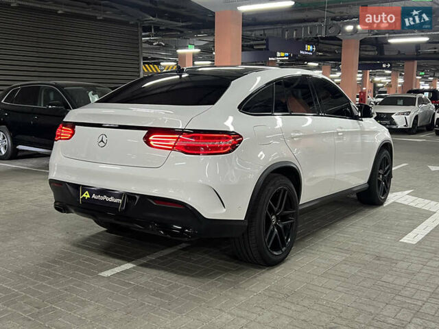 Белый Мерседес GLE-Class Coupe, объемом двигателя 2.99 л и пробегом 124 тыс. км за 47900 $, фото 13 на Automoto.ua