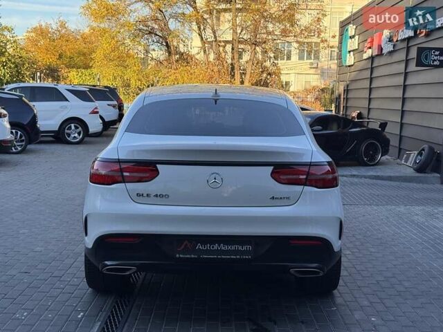 Білий Мерседес GLE-Class Coupe, об'ємом двигуна 3 л та пробігом 68 тис. км за 47900 $, фото 5 на Automoto.ua
