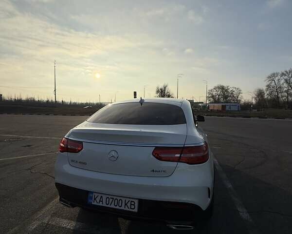 Белый Мерседес GLE-Class Coupe, объемом двигателя 3 л и пробегом 58 тыс. км за 47500 $, фото 10 на Automoto.ua