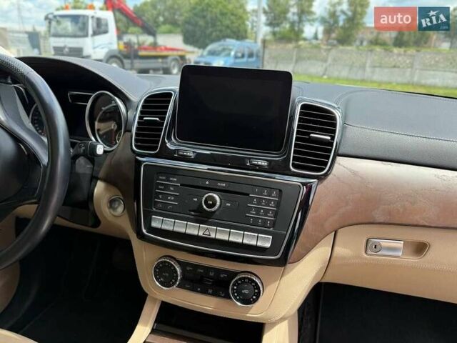Белый Мерседес GLE-Class Coupe, объемом двигателя 2.99 л и пробегом 121 тыс. км за 43300 $, фото 20 на Automoto.ua
