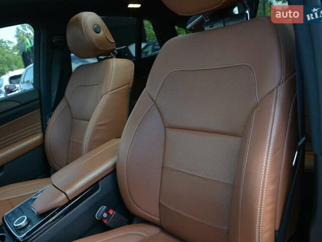 Белый Мерседес GLE-Class Coupe, объемом двигателя 3 л и пробегом 69 тыс. км за 53490 $, фото 33 на Automoto.ua