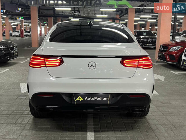 Белый Мерседес GLE-Class Coupe, объемом двигателя 2.99 л и пробегом 124 тыс. км за 47900 $, фото 10 на Automoto.ua