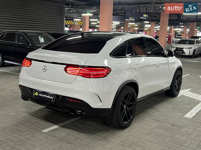 Белый Мерседес GLE-Class Coupe, объемом двигателя 2.99 л и пробегом 124 тыс. км за 47900 $, фото 14 на Automoto.ua