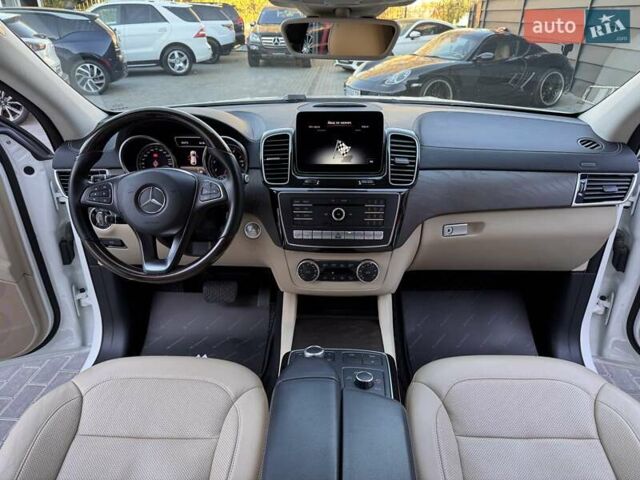 Білий Мерседес GLE-Class Coupe, об'ємом двигуна 3 л та пробігом 68 тис. км за 47900 $, фото 14 на Automoto.ua