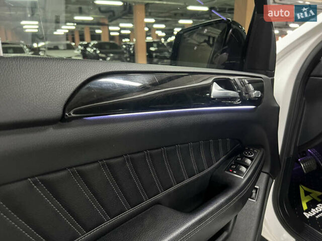 Белый Мерседес GLE-Class Coupe, объемом двигателя 2.99 л и пробегом 124 тыс. км за 47900 $, фото 18 на Automoto.ua