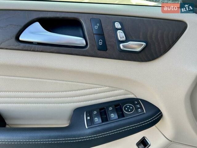 Белый Мерседес GLE-Class Coupe, объемом двигателя 3 л и пробегом 35 тыс. км за 51000 $, фото 18 на Automoto.ua