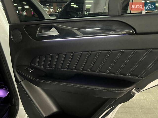 Белый Мерседес GLE-Class Coupe, объемом двигателя 2.99 л и пробегом 124 тыс. км за 47900 $, фото 32 на Automoto.ua