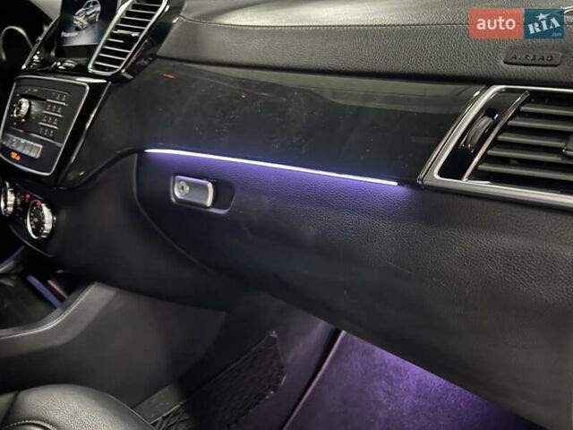 Белый Мерседес GLE-Class Coupe, объемом двигателя 2.99 л и пробегом 124 тыс. км за 47900 $, фото 34 на Automoto.ua