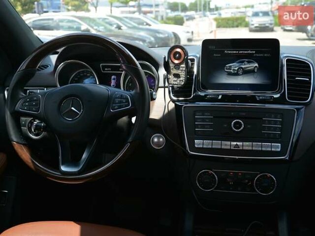 Белый Мерседес GLE-Class Coupe, объемом двигателя 3 л и пробегом 69 тыс. км за 53490 $, фото 40 на Automoto.ua