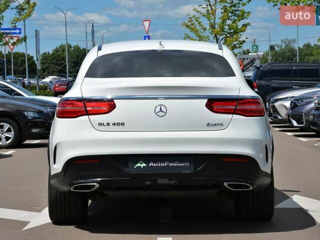 Белый Мерседес GLE-Class Coupe, объемом двигателя 3 л и пробегом 69 тыс. км за 53490 $, фото 9 на Automoto.ua