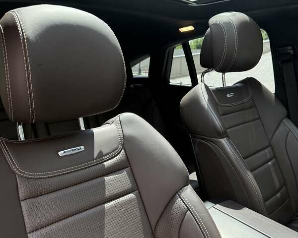 Белый Мерседес GLE-Class Coupe, объемом двигателя 5.46 л и пробегом 99 тыс. км за 65000 $, фото 21 на Automoto.ua