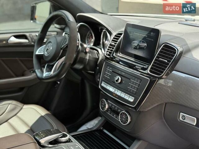 Белый Мерседес GLE-Class Coupe, объемом двигателя 5.46 л и пробегом 99 тыс. км за 65000 $, фото 19 на Automoto.ua