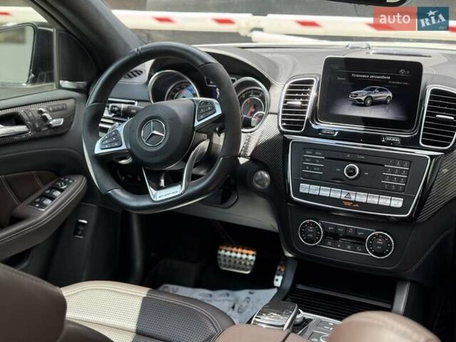 Белый Мерседес GLE-Class Coupe, объемом двигателя 5.46 л и пробегом 99 тыс. км за 65000 $, фото 31 на Automoto.ua
