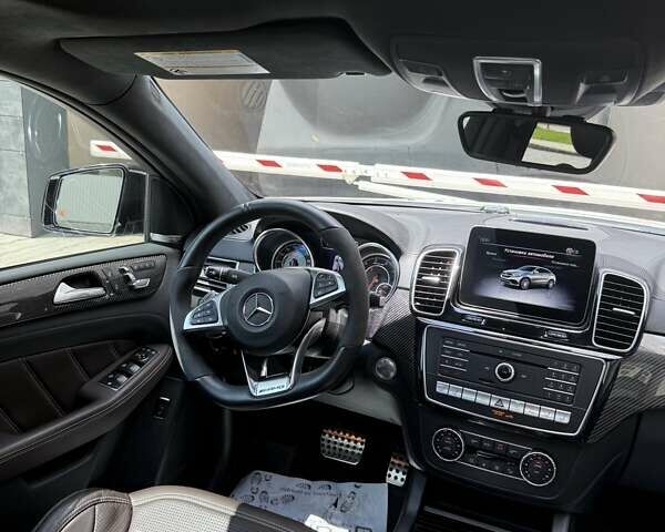 Білий Мерседес GLE-Class Coupe, об'ємом двигуна 5.46 л та пробігом 99 тис. км за 57999 $, фото 29 на Automoto.ua