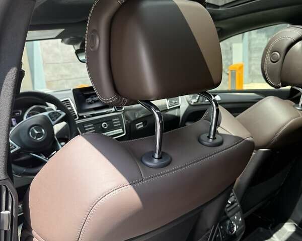 Белый Мерседес GLE-Class Coupe, объемом двигателя 5.46 л и пробегом 99 тыс. км за 65000 $, фото 33 на Automoto.ua