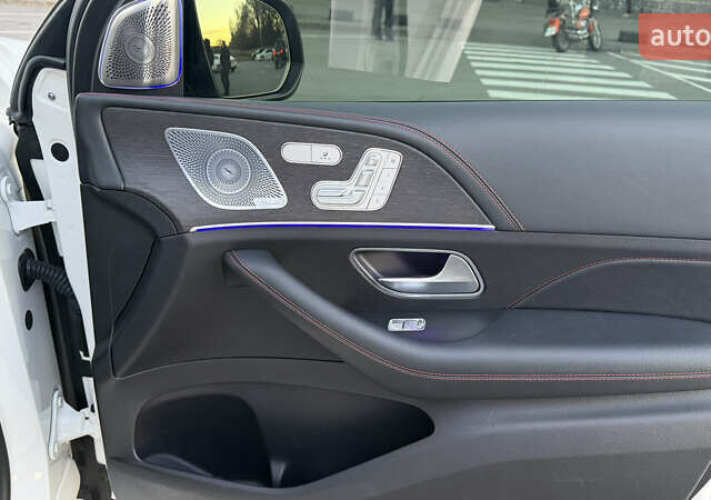 Білий Мерседес GLE-Class Coupe, об'ємом двигуна 3 л та пробігом 37 тис. км за 79999 $, фото 18 на Automoto.ua