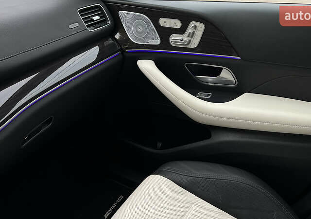 Белый Мерседес GLE-Class Coupe, объемом двигателя 2.93 л и пробегом 90 тыс. км за 77500 $, фото 19 на Automoto.ua