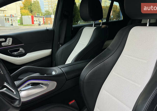 Белый Мерседес GLE-Class Coupe, объемом двигателя 2.93 л и пробегом 90 тыс. км за 77500 $, фото 38 на Automoto.ua