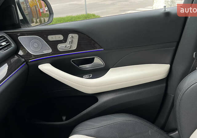 Белый Мерседес GLE-Class Coupe, объемом двигателя 2.93 л и пробегом 90 тыс. км за 77500 $, фото 20 на Automoto.ua