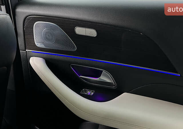 Белый Мерседес GLE-Class Coupe, объемом двигателя 2.93 л и пробегом 90 тыс. км за 77500 $, фото 50 на Automoto.ua