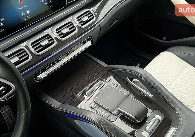 Белый Мерседес GLE-Class Coupe, объемом двигателя 2.93 л и пробегом 90 тыс. км за 77500 $, фото 36 на Automoto.ua