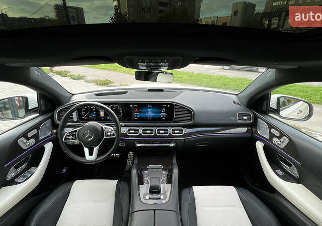 Белый Мерседес GLE-Class Coupe, объемом двигателя 2.93 л и пробегом 90 тыс. км за 77500 $, фото 48 на Automoto.ua