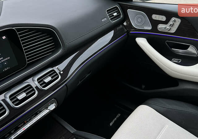 Белый Мерседес GLE-Class Coupe, объемом двигателя 2.93 л и пробегом 90 тыс. км за 77500 $, фото 23 на Automoto.ua