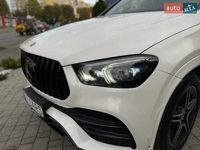 Белый Мерседес GLE-Class Coupe, объемом двигателя 2.93 л и пробегом 90 тыс. км за 77500 $, фото 10 на Automoto.ua