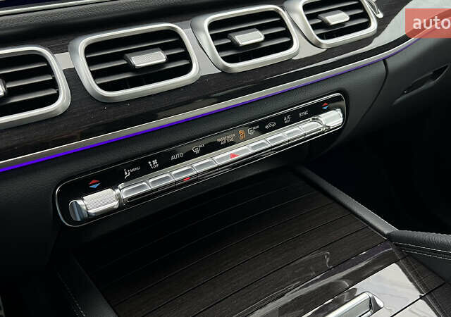 Белый Мерседес GLE-Class Coupe, объемом двигателя 2.93 л и пробегом 90 тыс. км за 77500 $, фото 18 на Automoto.ua