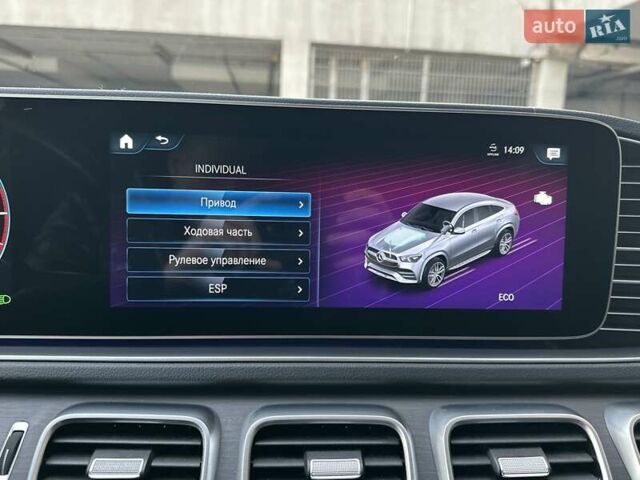 Белый Мерседес GLE-Class Coupe, объемом двигателя 2.93 л и пробегом 35 тыс. км за 83700 $, фото 61 на Automoto.ua