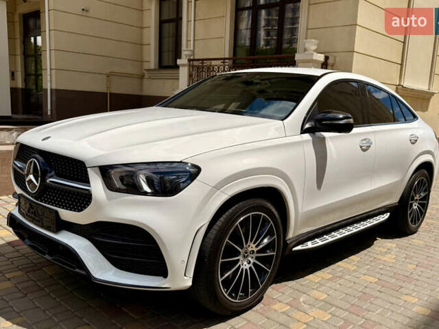 Белый Мерседес GLE-Class Coupe, объемом двигателя 0 л и пробегом 54 тыс. км за 83500 $, фото 2 на Automoto.ua