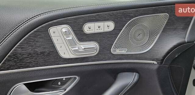 Белый Мерседес GLE-Class Coupe, объемом двигателя 2.93 л и пробегом 83 тыс. км за 71990 $, фото 2 на Automoto.ua