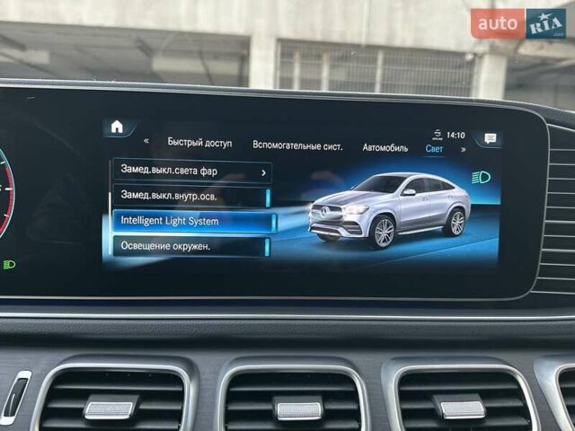 Белый Мерседес GLE-Class Coupe, объемом двигателя 2.93 л и пробегом 35 тыс. км за 83700 $, фото 62 на Automoto.ua