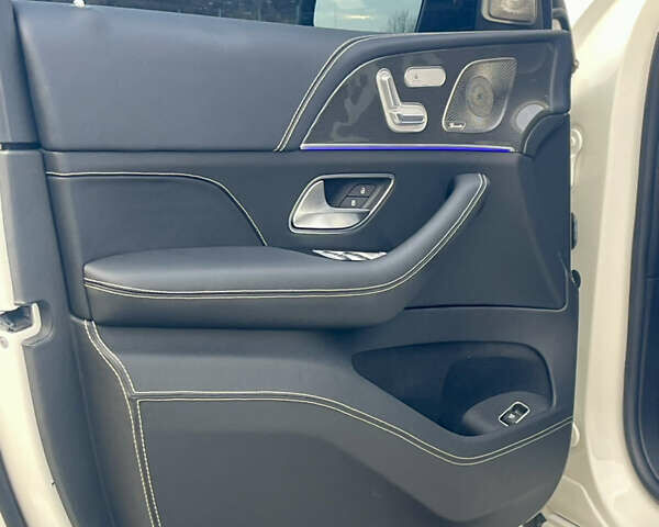 Білий Мерседес GLE-Class Coupe, об'ємом двигуна 1.95 л та пробігом 60 тис. км за 77000 $, фото 27 на Automoto.ua