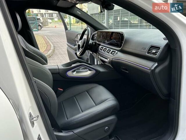 Белый Мерседес GLE-Class Coupe, объемом двигателя 2.93 л и пробегом 35 тыс. км за 83700 $, фото 41 на Automoto.ua