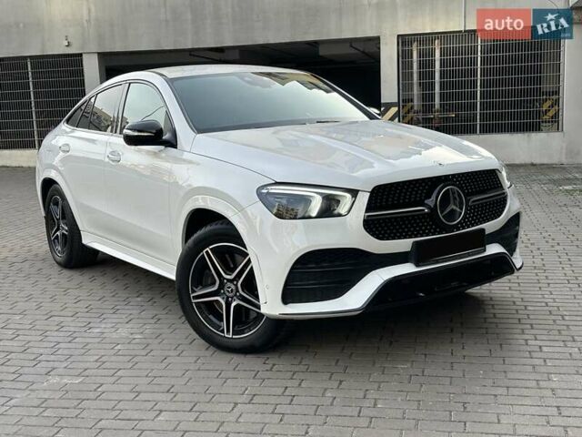 Белый Мерседес GLE-Class Coupe, объемом двигателя 2.93 л и пробегом 35 тыс. км за 83700 $, фото 5 на Automoto.ua