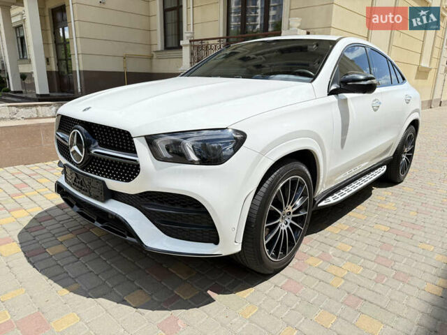 Белый Мерседес GLE-Class Coupe, объемом двигателя 0 л и пробегом 54 тыс. км за 83500 $, фото 1 на Automoto.ua