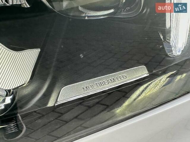 Белый Мерседес GLE-Class Coupe, объемом двигателя 2.93 л и пробегом 35 тыс. км за 83700 $, фото 30 на Automoto.ua