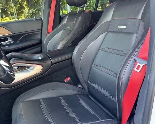 Белый Мерседес GLE-Class Coupe, объемом двигателя 3 л и пробегом 43 тыс. км за 81800 $, фото 5 на Automoto.ua