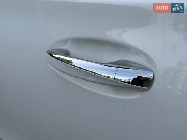 Белый Мерседес GLE-Class Coupe, объемом двигателя 2.93 л и пробегом 35 тыс. км за 83700 $, фото 28 на Automoto.ua