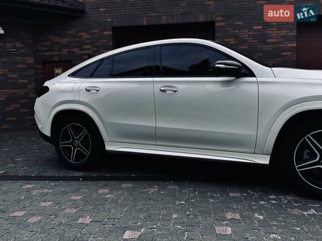 Белый Мерседес GLE-Class Coupe, объемом двигателя 1.95 л и пробегом 29 тыс. км за 90500 $, фото 4 на Automoto.ua