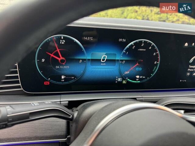 Белый Мерседес GLE-Class Coupe, объемом двигателя 1.95 л и пробегом 29 тыс. км за 90500 $, фото 11 на Automoto.ua
