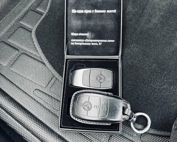 Белый Мерседес GLE-Class Coupe, объемом двигателя 1.95 л и пробегом 29 тыс. км за 90500 $, фото 16 на Automoto.ua