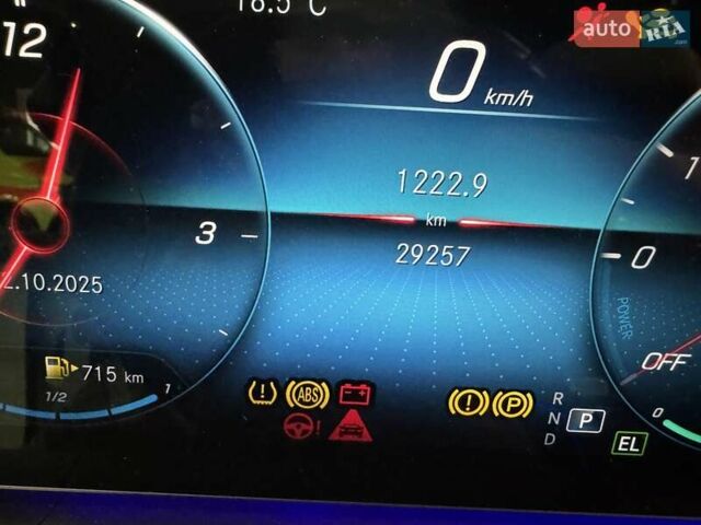 Белый Мерседес GLE-Class Coupe, объемом двигателя 1.95 л и пробегом 29 тыс. км за 90500 $, фото 29 на Automoto.ua