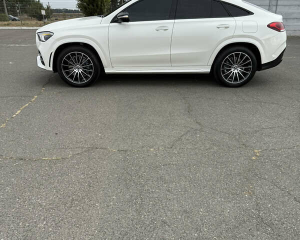 Белый Мерседес GLE-Class Coupe, объемом двигателя 2 л и пробегом 49 тыс. км за 87500 $, фото 12 на Automoto.ua