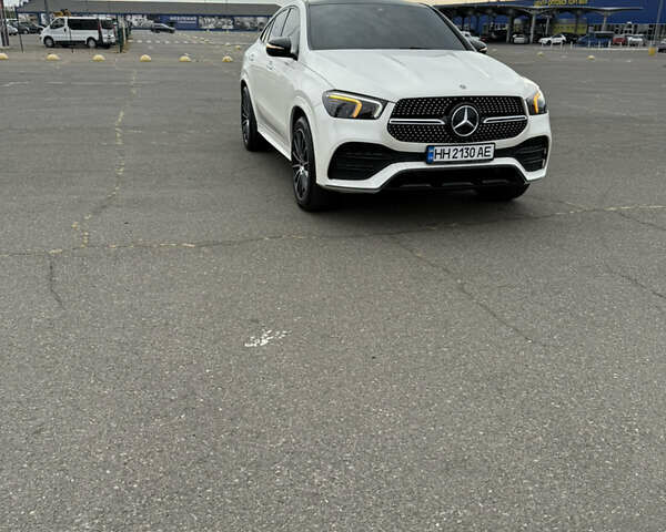 Белый Мерседес GLE-Class Coupe, объемом двигателя 2 л и пробегом 49 тыс. км за 87500 $, фото 6 на Automoto.ua